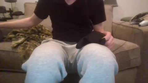 Snapshot of 029719 chatting on October 14, 12:02 am Cute boi online show from October 14, 12:02 am