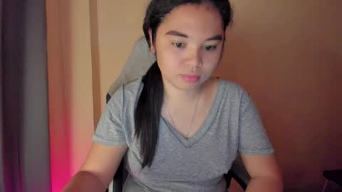 0wwlo0k online show from December 22, 5:25 am