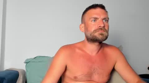 10in_deluxe online show from June 27, 7:03 am