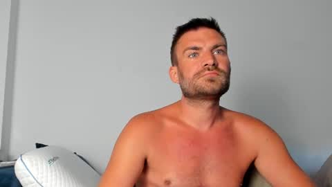 10in_deluxe online show from July 8, 8:40 am