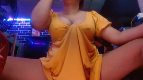 Snapshot of 11inchmonstercock4u chatting on October 2, 2:10 am i am trixie im Your Selfsucking Mistress online show from October 2, 2:10 am