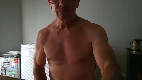 Snapshot of 13glanmorfa chatting on September 19, 2:43 pm 13glanmorfa online show from September 19, 2:43 pm