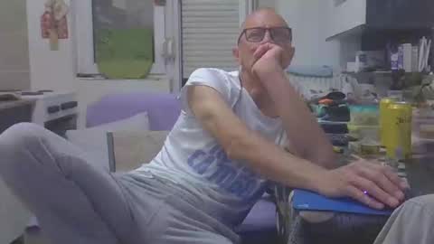 1973man online show from May 26, 8:04 pm