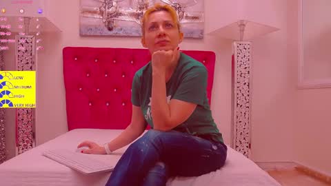 AMANDA online show from April 24, 4:25 am