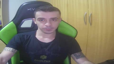 1good_vibes1 online show from May 4, 5:03 am