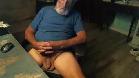 1handyanddee online show from May 6, 2:28 am