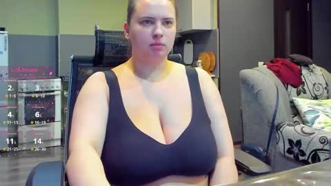 1LINDSEY1 online show from November 11, 3:14 pm