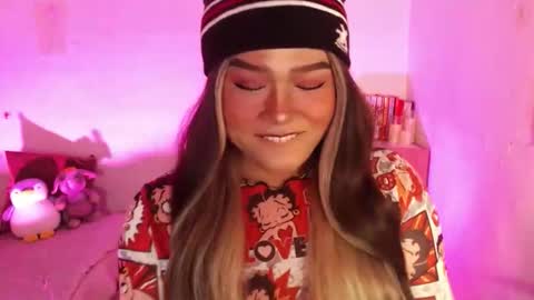 1lovelymess online show from April 24, 1:29 am