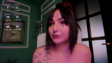 Moona  online show from December 16, 12:55 pm