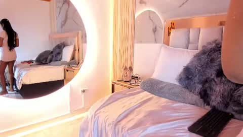 Luisa online show from June 14, 2:24 am