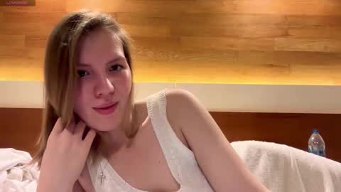 Snapshot of 1slavicdoll chatting on October 10, 2:56 pm VICTORIA online show from October 10, 2:56 pm