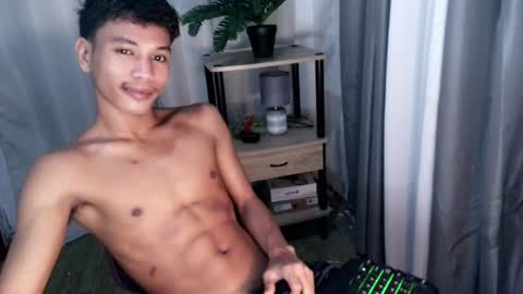 1sweetloverxx online show from July 13, 1:36 pm