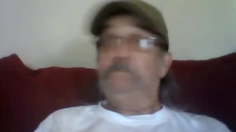 Snapshot of 1valentine chatting on September 22, 11:53 pm 1valentine online show from September 22, 11:53 pm