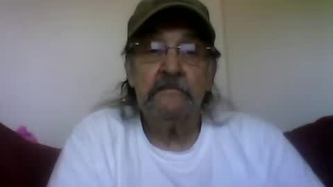 Snapshot of 1valentine chatting on September 24, 6:47 pm 1valentine online show from September 24, 6:47 pm