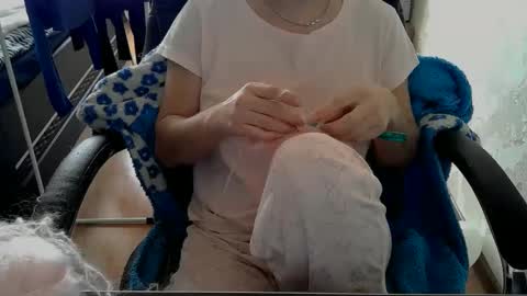 1your_hot_girls online show from March 5, 12:33 pm