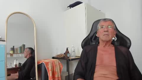 Henk online show from June 21, 3:29 pm