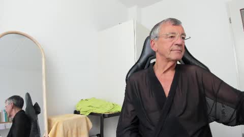 Henk online show from July 7, 1:37 pm