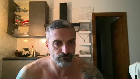 Nik online show from January 2, 2:57 pm