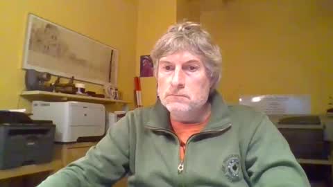 22esserre online show from October 27, 4:18 pm