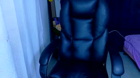 Isabella online show from July 27, 2:36 pm