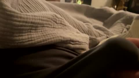 Snapshot of 2centz chatting on December 6, 4:30 am 2centz online show from December 6, 4:30 am