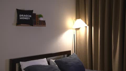 Elley  online show from February 9, 2:31 pm