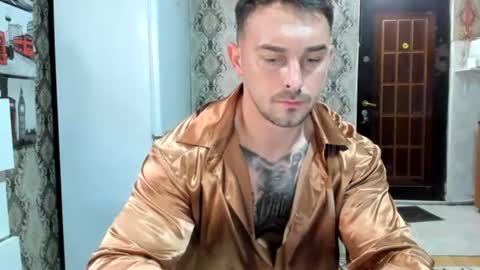 2sexymuscles online show from June 21, 8:37 pm