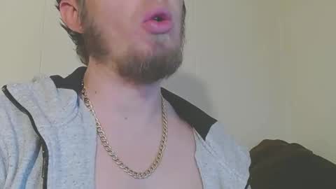 2small4you83 online show from February 10, 4:58 pm