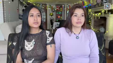 Dalilah and Tarah online show from June 30, 7:23 pm