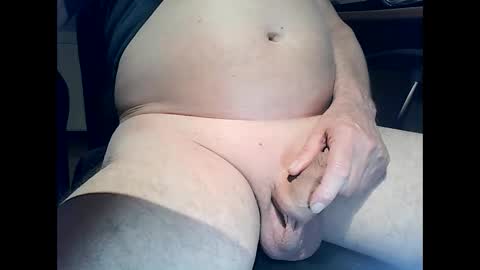 Snapshot of 35cam chatting on January 9, 9:37 pm 35cam online show from January 9, 9:37 pm