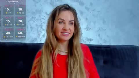 Ella online show from March 8, 8:02 pm