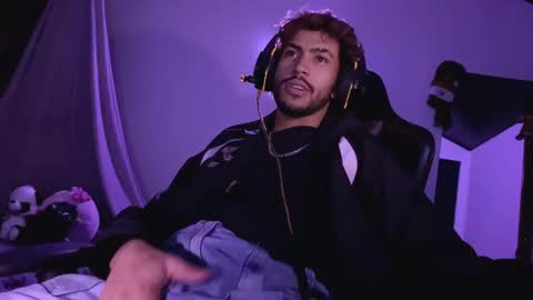 E V I L online show from November 23, 10:30 pm