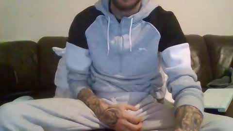 420feetloverr420 online show from November 2, 1:38 am