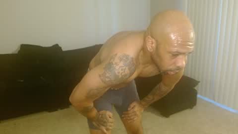 420flyguy online show from December 6, 9:29 pm