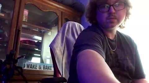 Daddythickdick420 online show from May 19, 10:28 pm
