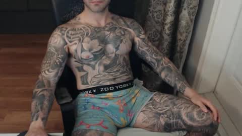 Snapshot of 420randomguy chatting on October 28, 12:33 am Anomander Rake online show from October 28, 12:33 am
