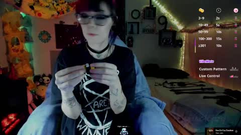 Mo online show from March 11, 5:24 am