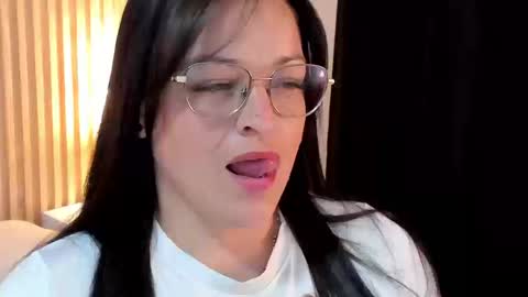 Snapshot of 4ngel_greey chatting on September 23, 11:00 pm ... . Angel . ... online show from September 23, 11:00 pm