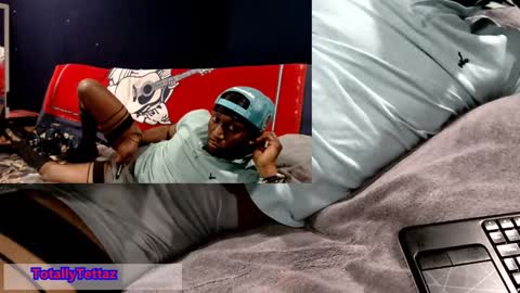 Snapshot of 5hbk chatting on January 16, 6:03 am Tettaz GetitJusy4ya online show from January 16, 6:03 am