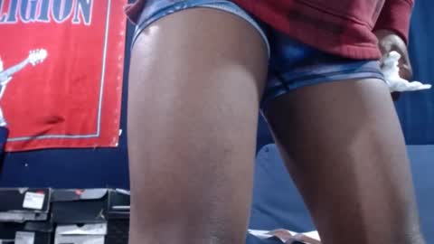 Snapshot of 5hbk chatting on October 2, 12:04 pm Tettaz GetitJusy4ya online show from October 2, 12:04 pm