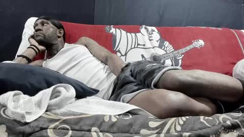 Snapshot of 5hbk chatting on December 28, 2:11 am Tettaz GetitJusy4ya online show from December 28, 2:11 am