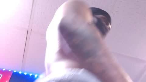 Snapshot of 5hbk chatting on September 12, 12:40 pm Tettaz GetitJusy4ya online show from September 12, 12:40 pm