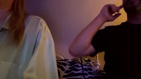 647416 online show from October 27, 5:07 am