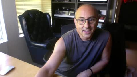 daddy vegas  for single women and couples here online show from November 23, 8:18 pm