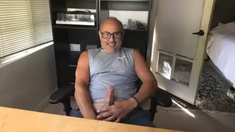 daddy vegas  for single women and couples here online show from July 27, 4:37 pm