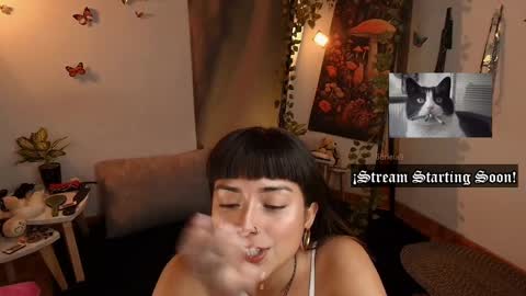 B R I E L A  online show from October 2, 10:08 pm