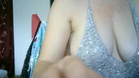 Lilu online show from July 12, 10:40 am