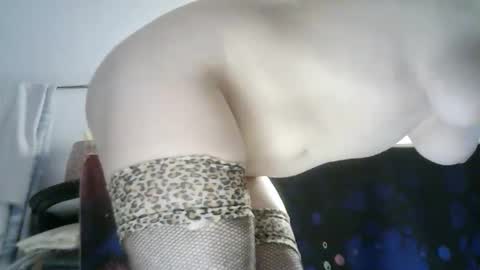 Lilu online show from April 29, 9:30 pm