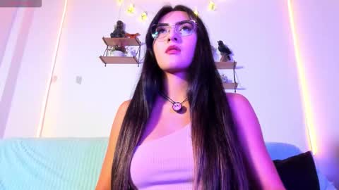 Snapshot of 77neferkitty77 chatting on October 9, 12:27 am    online show from October 9, 12:27 am