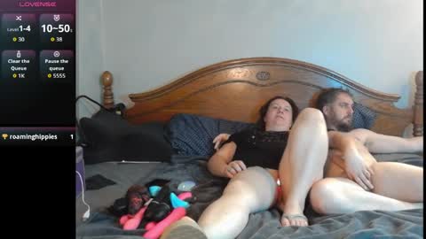 7inch hole punch online show from April 3, 10:39 pm